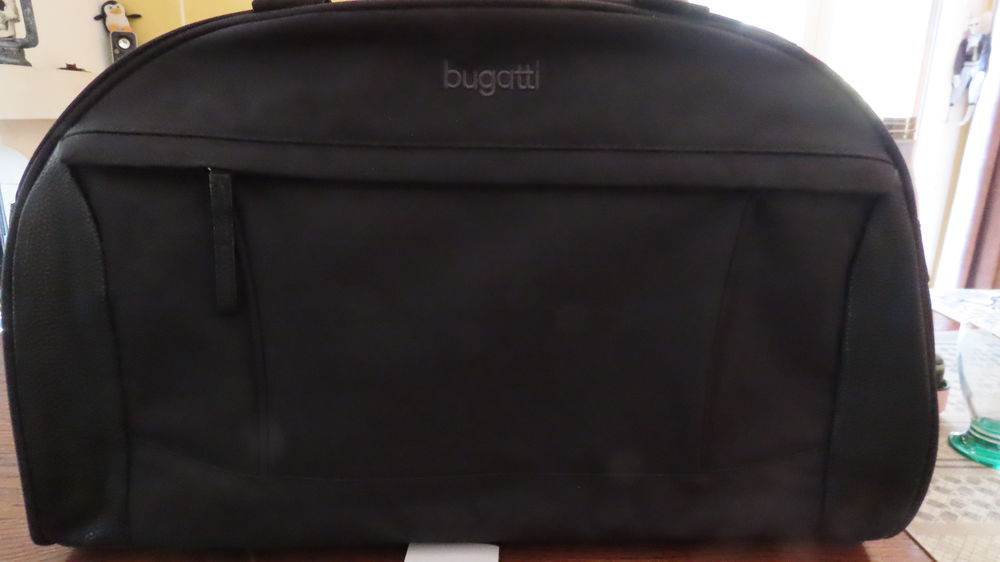 Sac de voyage 10 Le Crest (63)