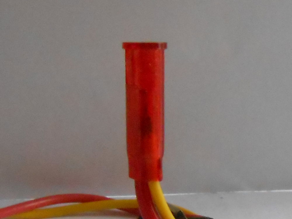 VOYANT LED ROUGE (42) 2 Vend�me (41)