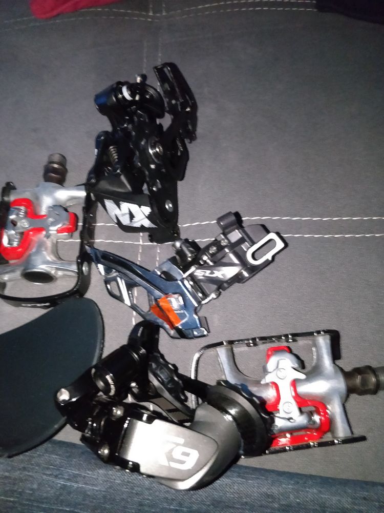 Vraiment � saisir vente de 3 derailleur pour VTT DH. 80 Salleb�uf (33)