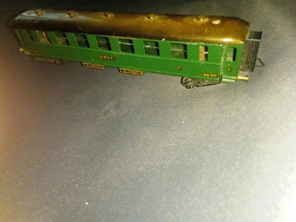 wagon premi�re classe HO BLZ scelle BELL 67 Lisieux (14)