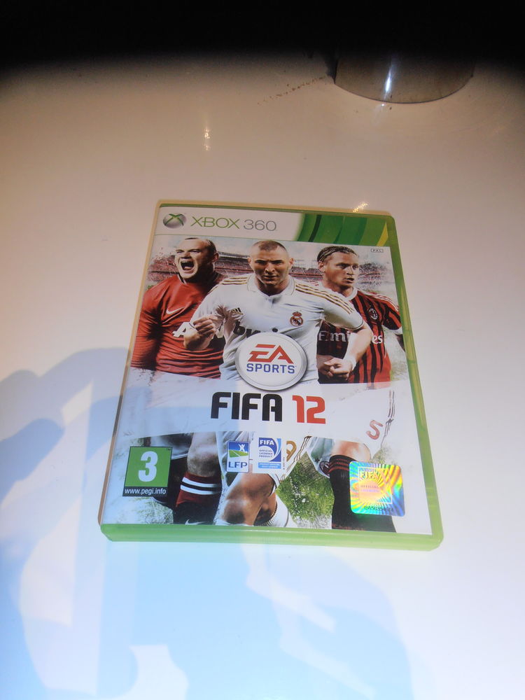 Jeu XBOX 360 - Fifa 12 (26) 10 Tours (37)