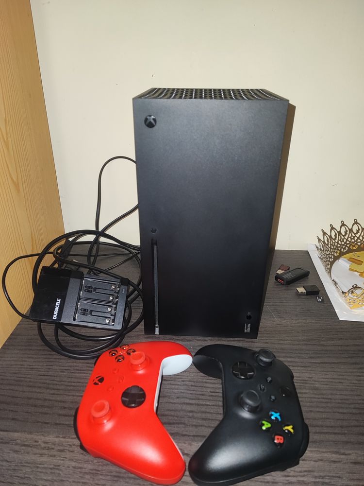 Xbox one s�rie x 1to + 2 manettes 330 Savigny-le-Temple (77)