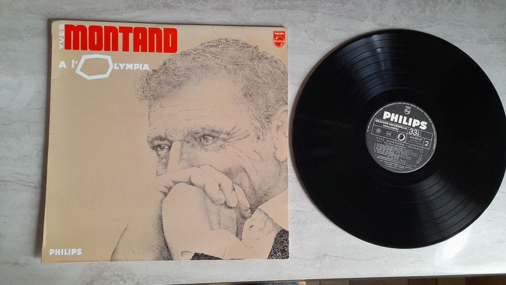 YVES MONTAND, 2 vinyles 1964 et 1968 5 �ragny (95)