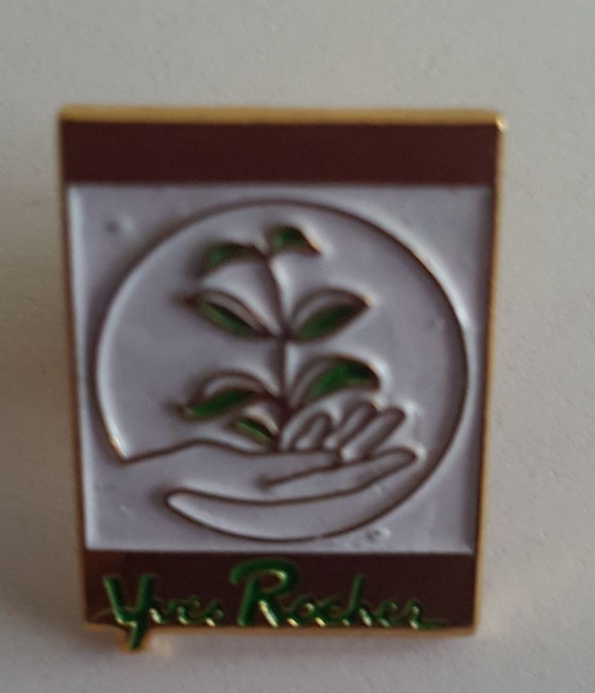 Pin's YVES ROCHER 1 Aulnay-sous-Bois (93)