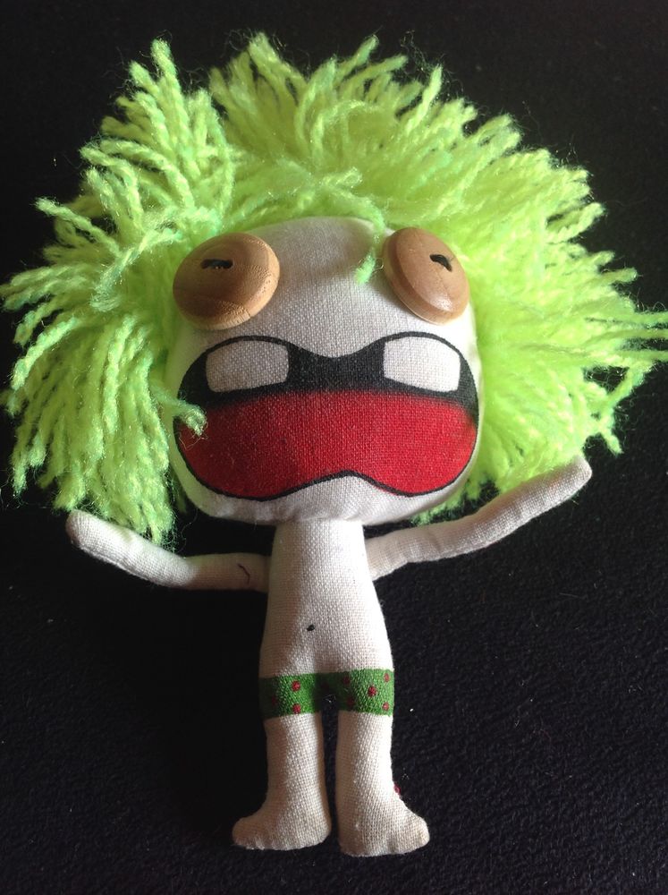 ZOMBIE DOLLS YEUX BOUTONNEUX CHEVEUX VERTFLUO Envoi Possible 6 Tr�gunc (29)