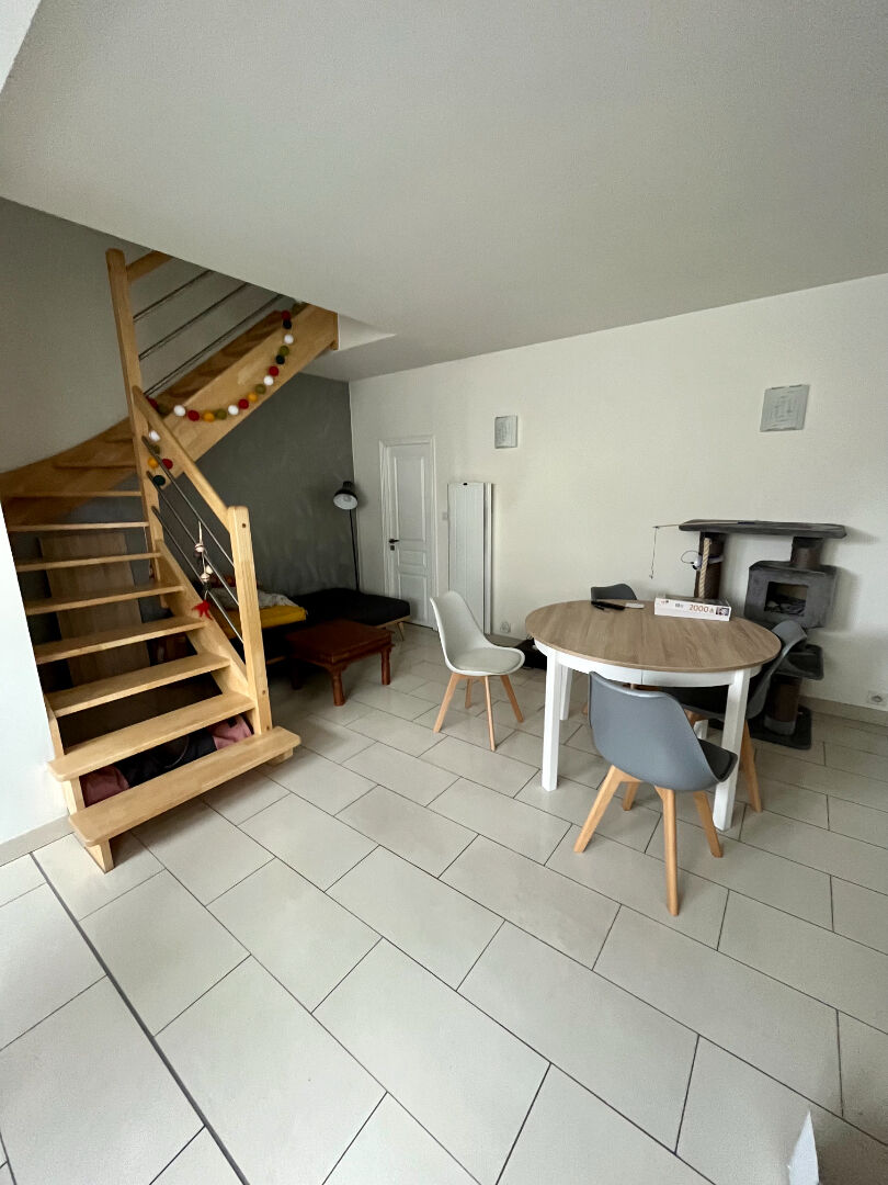 Location T2 A Orleans 45000 Appartement 1 Chambre 2 Pieces F2 A Louer Paruvendu Fr