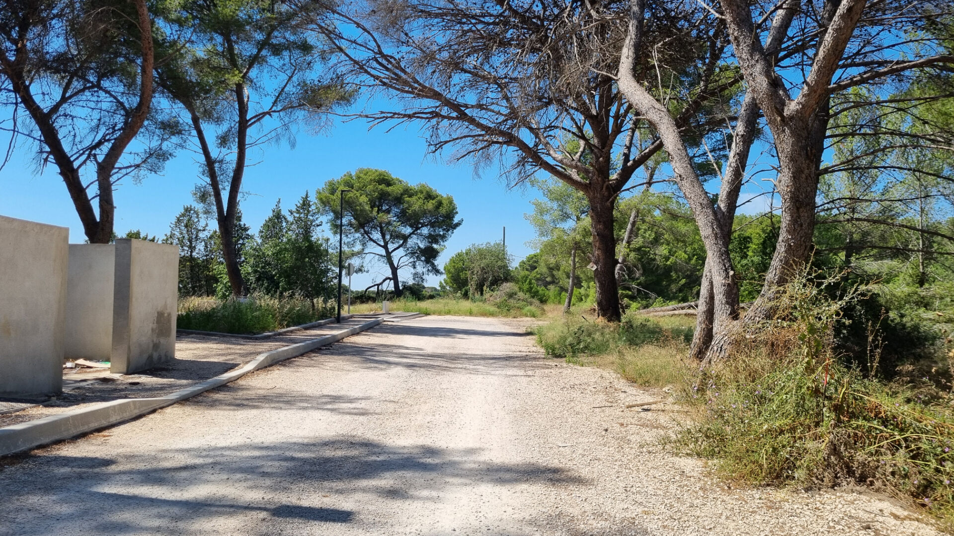 Vente Terrain Saint Mitre Les Remparts 21 Annonces Achat Terrains Saint Mitre Les Remparts 13920