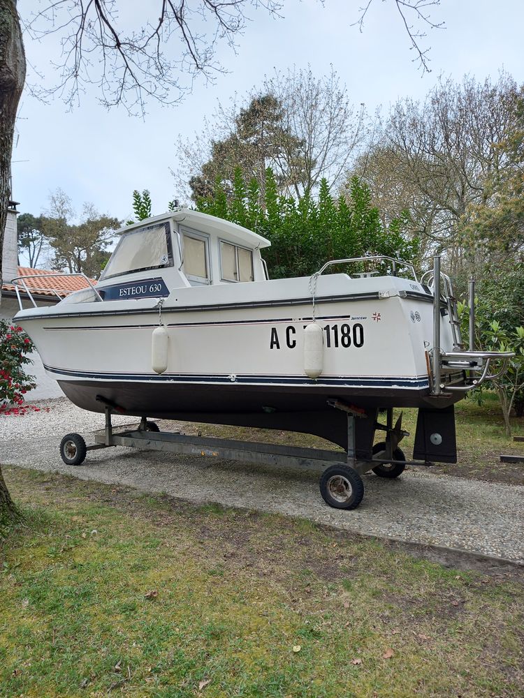 ② MOTEUR DE BATEAU MERCURY 4HP 2 TEMPS - Bateaux à moteur & Yachts à moteur