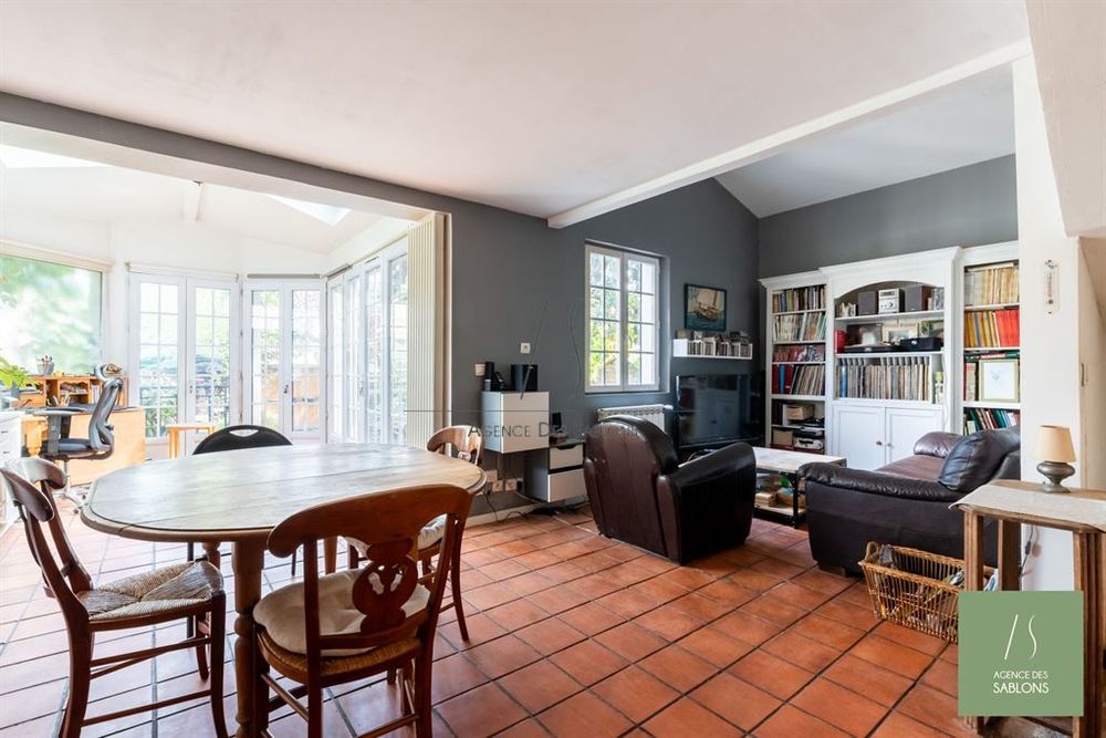 A VENDRE PAR L'AGENCE DES SABLONS - Exclusivité - Au cal....