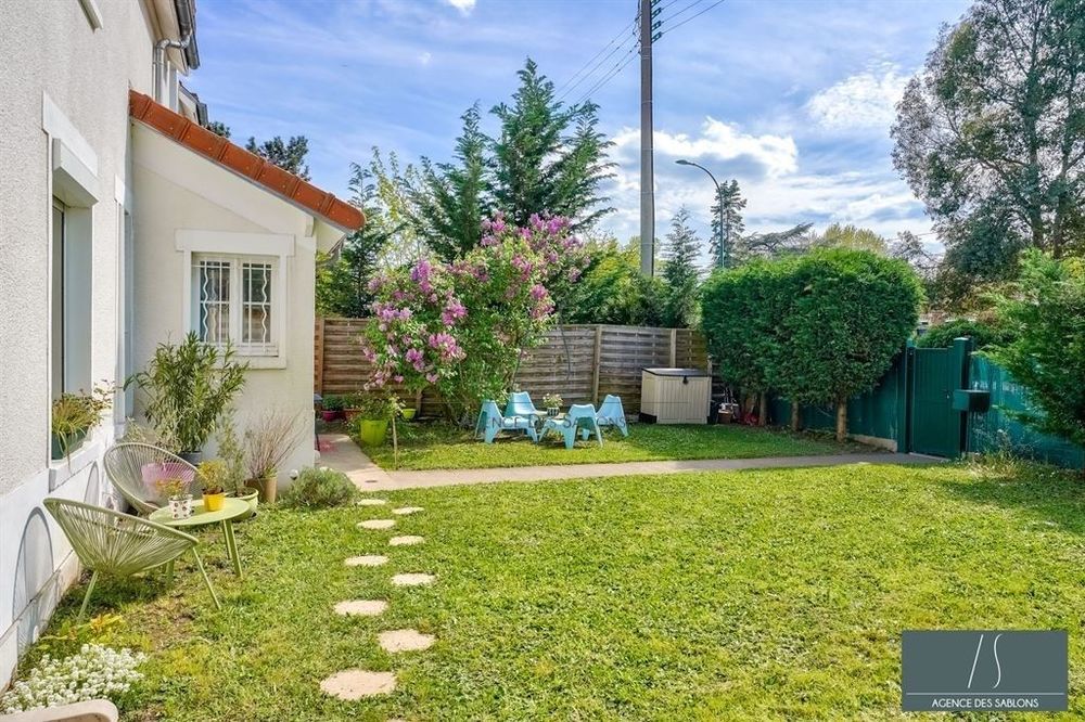 A VENDRE PAR L'AGENCE DES SABLONS - Exclusivité - En tou....