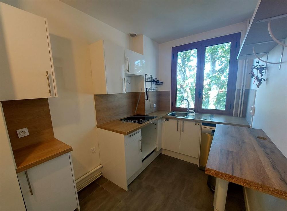 Exclusivité: Appartement de 4 pièces très lumineux et tr....