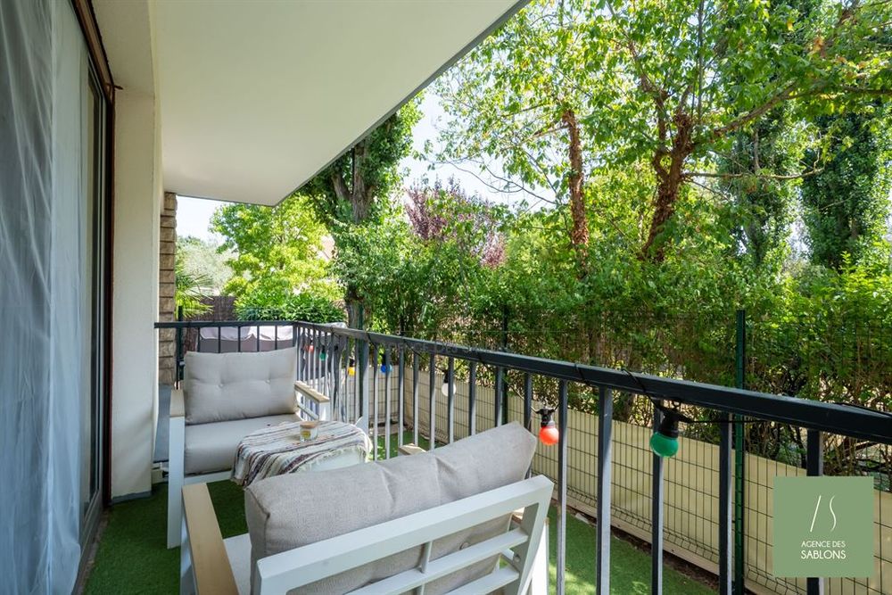 A VENDRE PAR L'AGENCE DES SABLONS - Exclusivité – À prox....