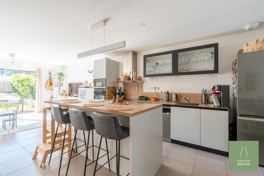 A VENDRE PAR L'AGENCE DES SABLONS - Exclusivité – Idéale....