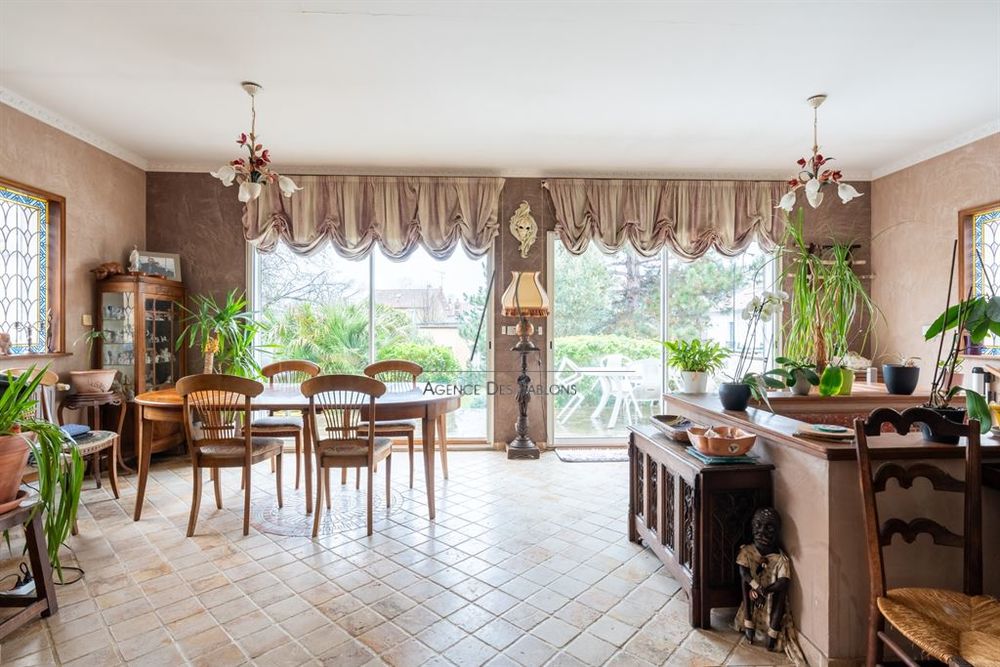 A VENDRE PAR L'AGENCE DES SABLONS - Maison individuelle ....
