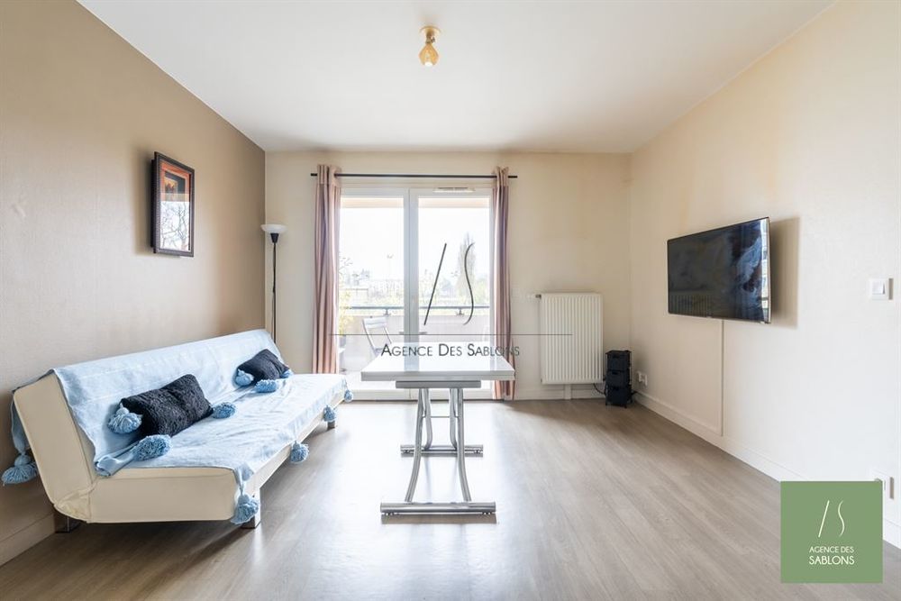 A VENDRE PAR L'AGENCE DES SABLONS - Exclusivité - En lim....