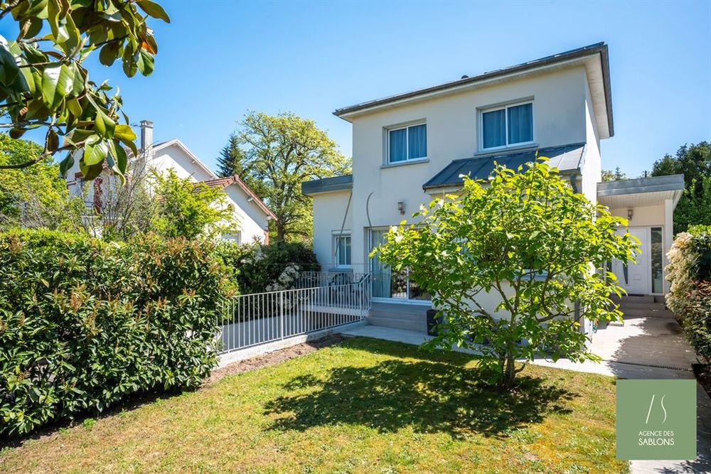 SOUS PROMESSE DE VENTE PAR L'AGENCE- Quartier Merlettes ....