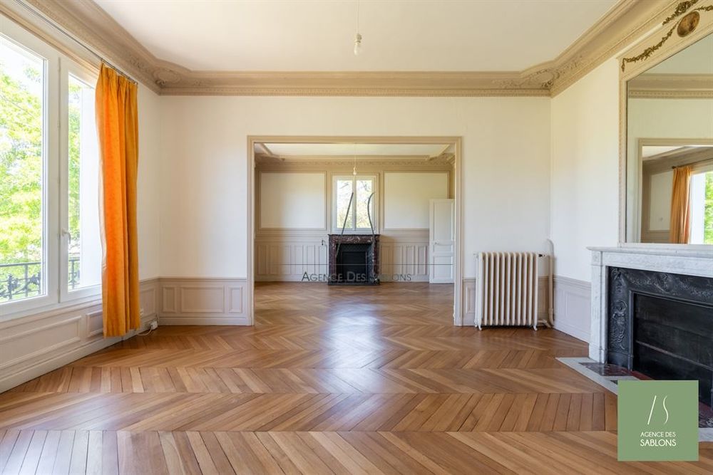 A VENDRE PAR L'AGENCE DES SABLONS - Exclusivité - Idéale....