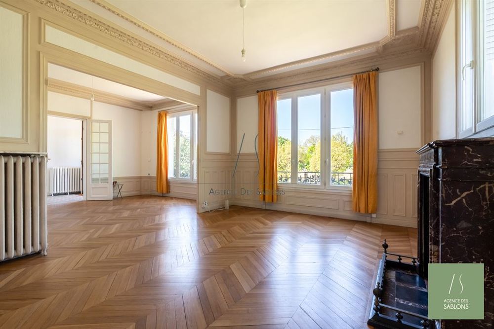 A VENDRE PAR L'AGENCE DES SABLONS - Exclusivité - Idéale....
