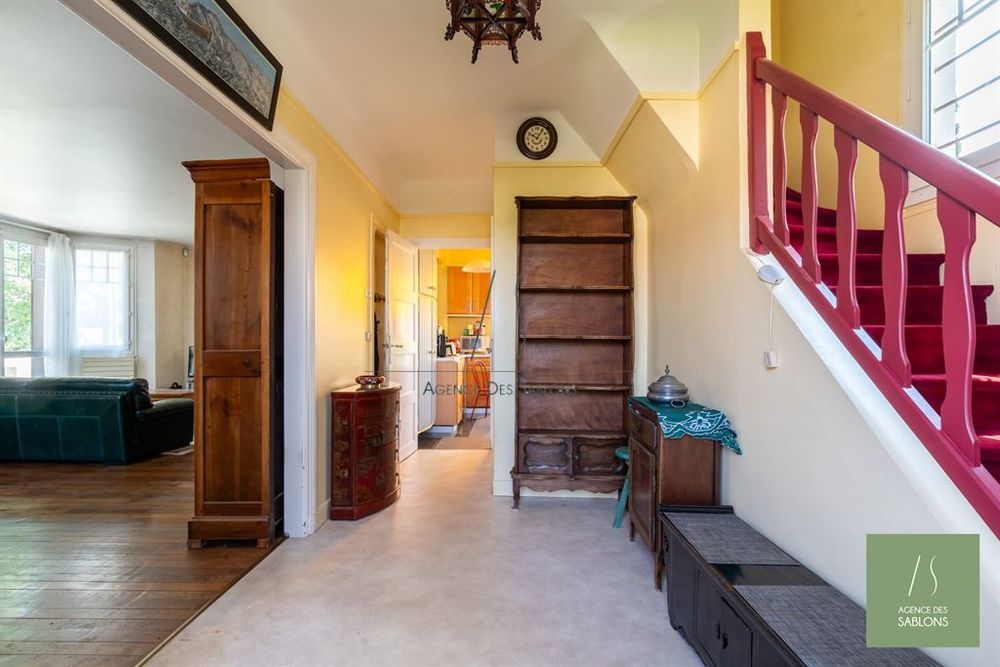 A VENDRE PAR L'AGENCE DES SABLONS - Exclusivité - À 15 m....