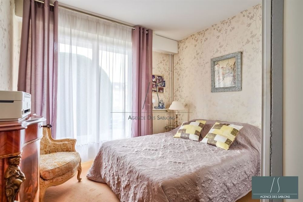 A VENDRE PAR L'AGENCE DES SABLONS - Dans une résidence s....