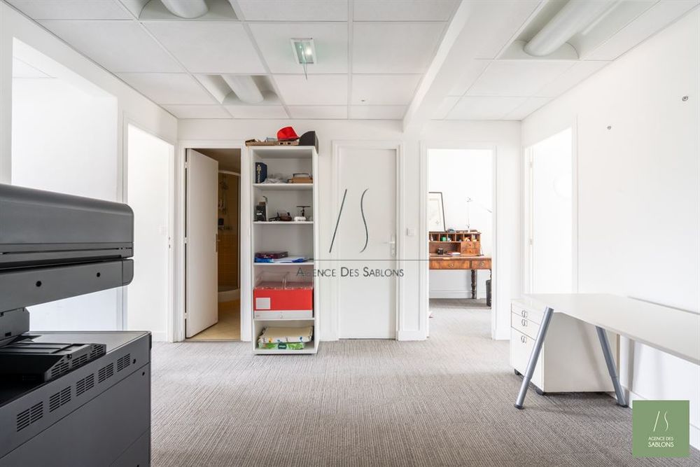 SOUS PROMESSE DE VENTE PAR L'AGENCE DES SABLONS - Situé ....