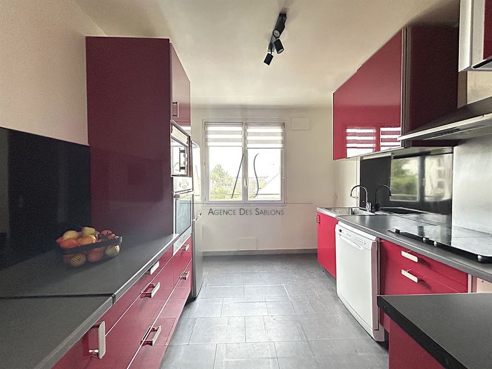 A VENDRE PAR L'AGENCE DES SABLONS - Situé au sein dune ....