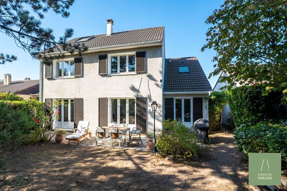 A VENDRE PAR L'AGENCE DES SABLONS - Exclusivité - Au sei....