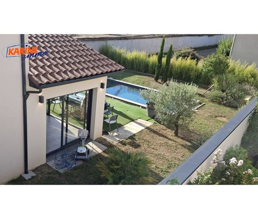 Villa - 140m ²