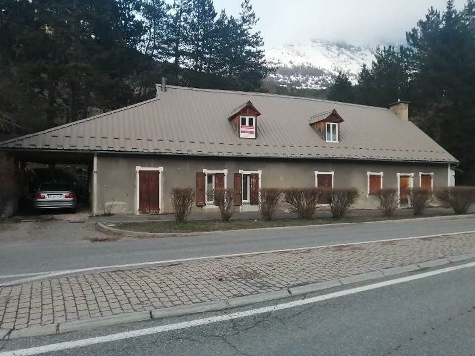 Maison - 211m ²