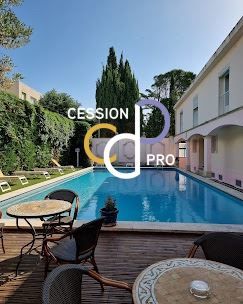 HOTEL A VENDRE SUR ARLES. 3074000 13200 Arles