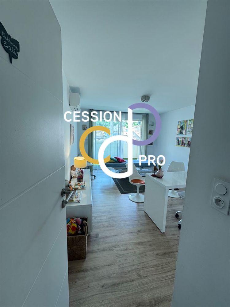 BUREAUX D'EXCEPTION A LOUER POUR PROFESSION LIB&Eacute;RALE - QUARTIER JEAN JAUR&Egrave;S / POMPIDOU A NIMES 1060 30900 Nimes