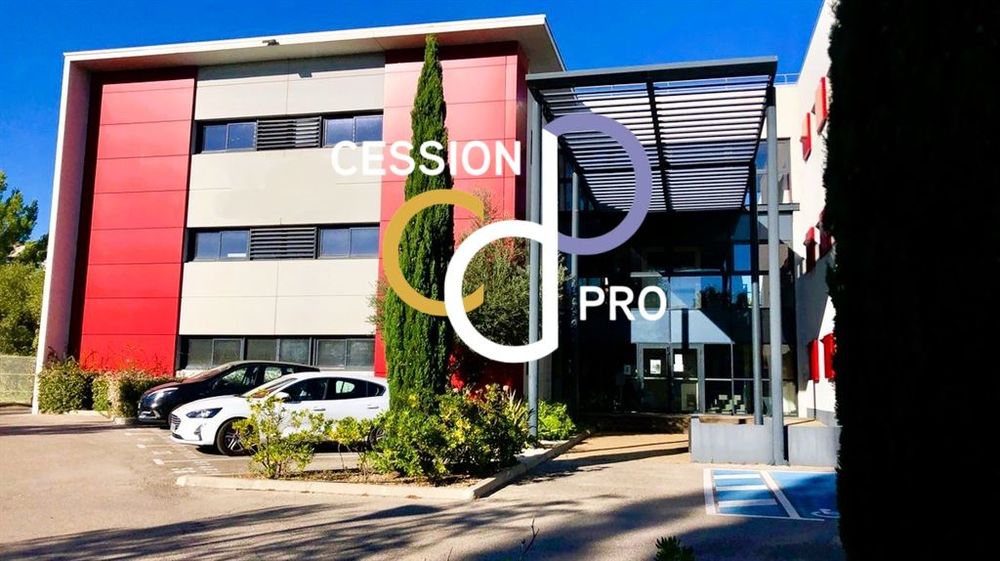 PLATEAU DE BUREAUX OU OPEN SPACE DE 275 M&sup2;, GRAND STANDING, A CEDER EN ZONE DYNAMIQUE SUR NIMES 503840 30000 Nimes