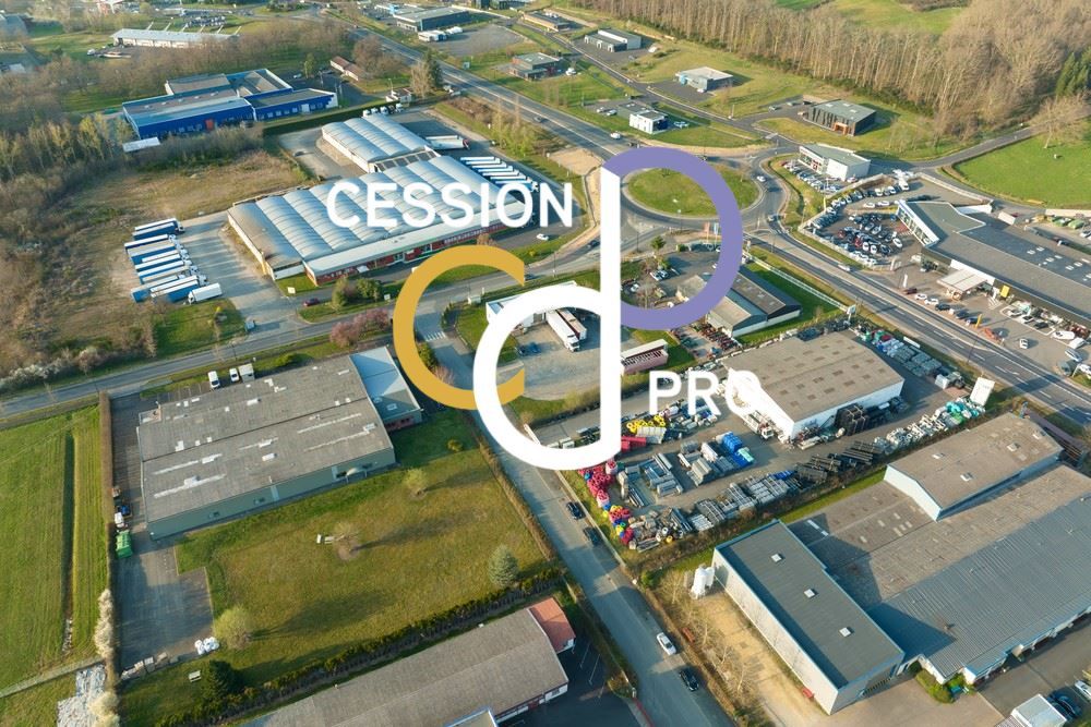 ENTREPOTS OU TRES VASTES LOCAUX D'ACTIVITES DE 6 000 M&sup2; SUR 1,5 HA A LOUER ENTRE NIMES ET MONTPELLIE 53046 30000 Nimes