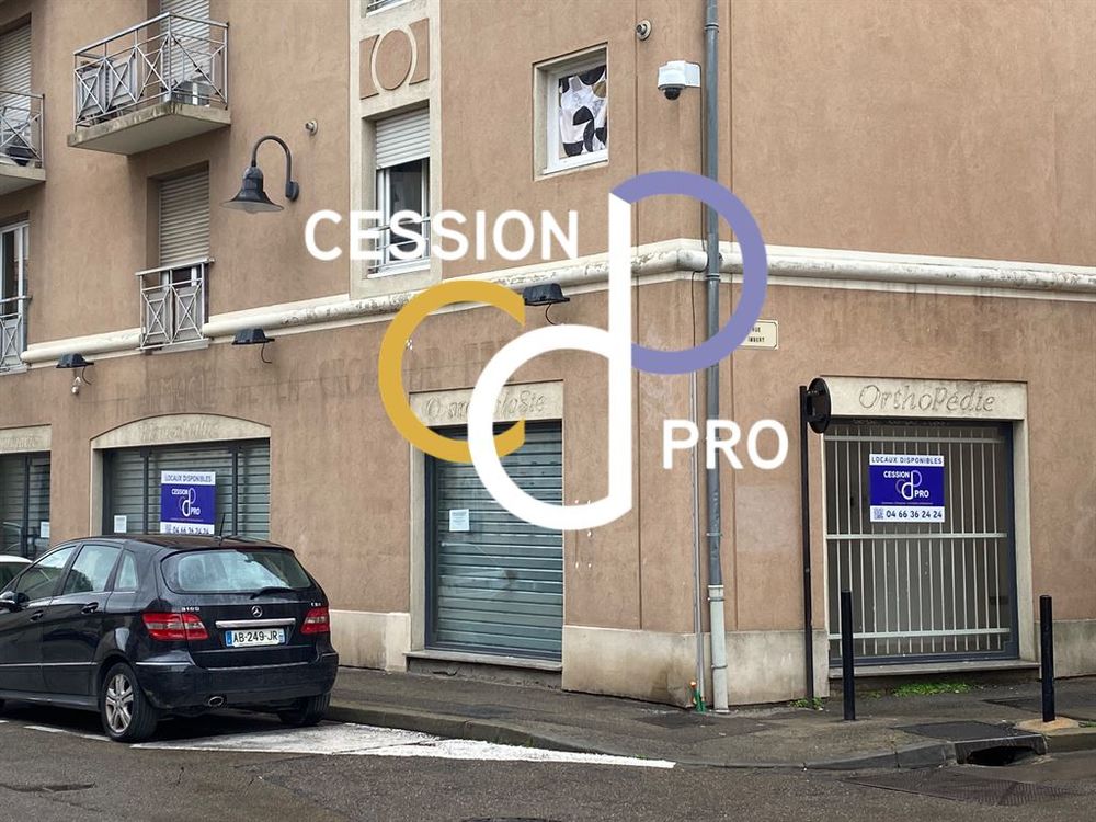 LOCAL COMMERCIAL DE 120 M&sup2; A LOUER AU CENTRE DE N&Icirc;MES 2280 30000 Nimes