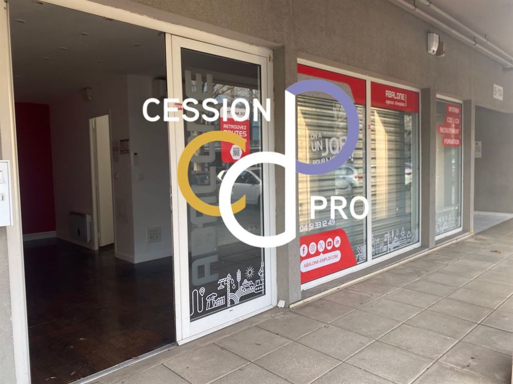 LOCAL COMMERCIAL OU BUREAUX DE 35 M&sup2; A LOUER QUARTIER MAS CARBONNEL &Agrave; N&Icirc;MES 840 30900 Nimes
