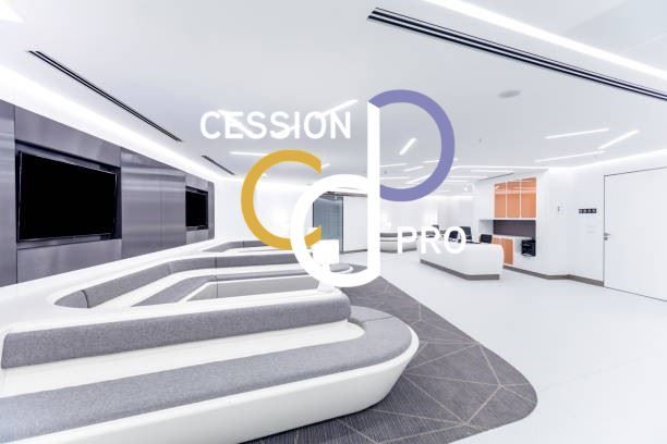 LOCAL D'ANGLE NEUF ET PREMIUM DE 114 M&sup2; A LOUER SECTEUR JEAN JAURES ET PALAIS DES CONGRES A NIMES 2400 30000 Nimes