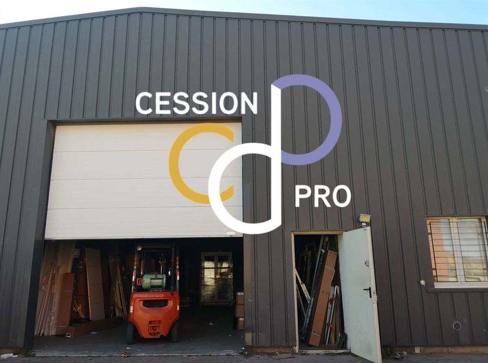 ENTREP&Ocirc;T DE 300 M&sup2; &Agrave; LOUER SECTEUR SAINT-CHARLES &Agrave; PERPIGNAN 2700 66000 Perpignan