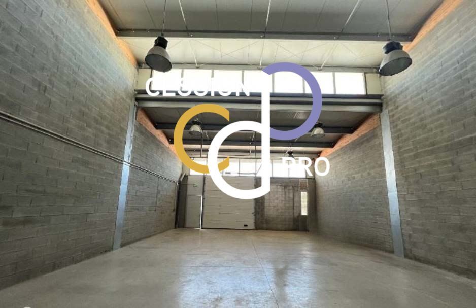 ENSEMBLE DE 3 ATELIERS DE 120 M2 CHACUN ET 1 BUREAU DE 51 M2 &Agrave; LOUER &Agrave; CASTRIES (MONTPELLIER) 12949 34160 Castries