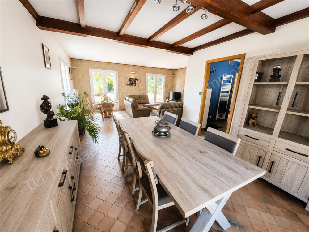 Maison individuelle de plain-pied 145 m² – 5 chambres – Parc arboré de 2 000 m² – Téteghem-Coudekerque-Village