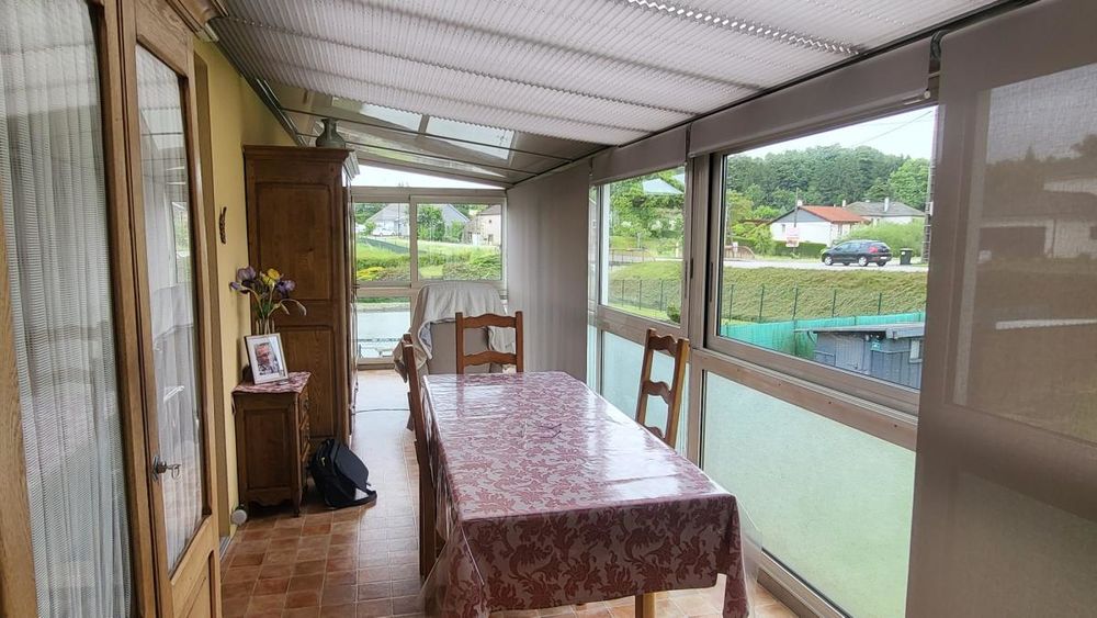 Maison individuelle occupée avec étang