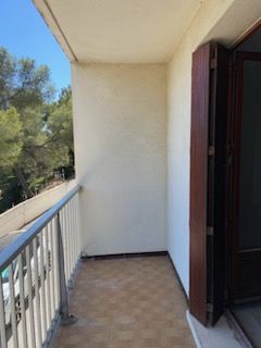 2 - au calme avec balcon la seyne