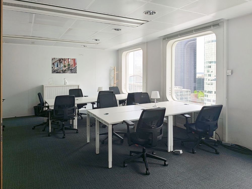 Espace de bureau ouvert pour 15 personnes &agrave; Paris La Defense Tour Ariane 5769 92800 Puteaux