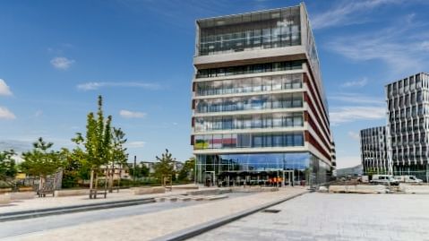 Espace de bureau tout compris pour vous-m&ecirc;me et votre &eacute;quipe &agrave; Villeurbanne, Carr&eacute; de Soie 273 69100 Villeurbanne