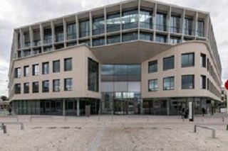 Espace de bureau tout compris pour vous-m&ecirc;me et votre &eacute;quipe &agrave; STOP & WORK VERSAILLES CHANTIER 1129 78000 Versailles