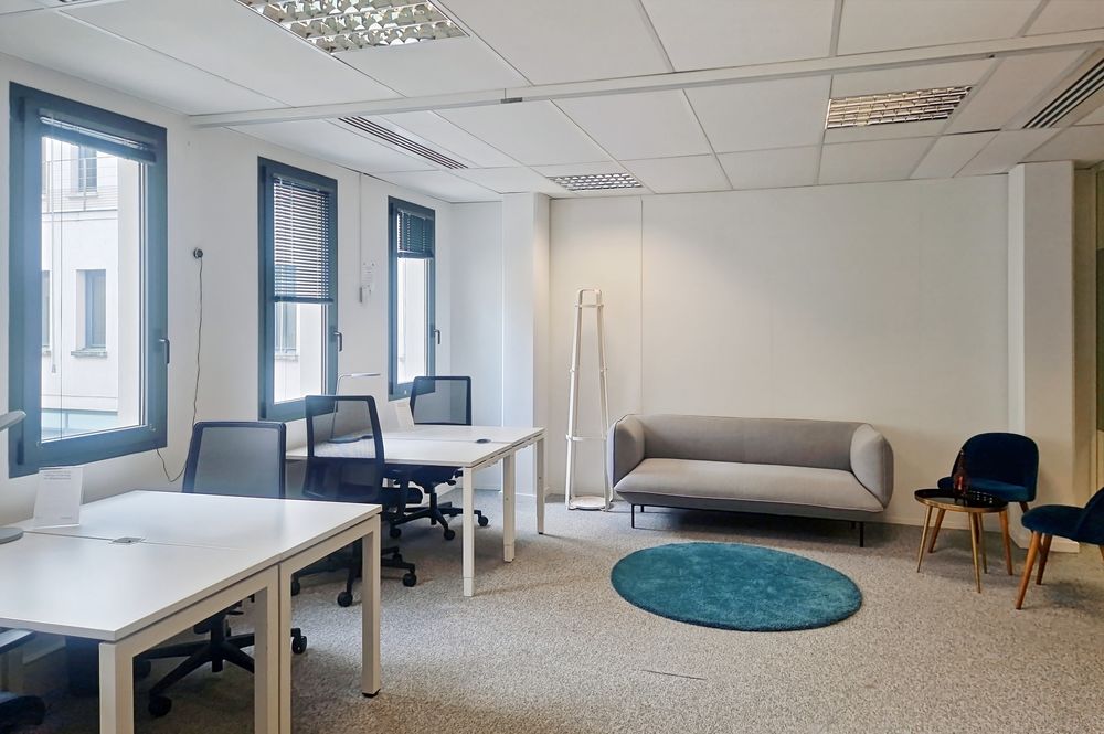 Espace de bureau priv&eacute; pour 3 personnes &agrave; Stop and Work Maisons-Laffitte 1079 78600 Maisons-laffitte