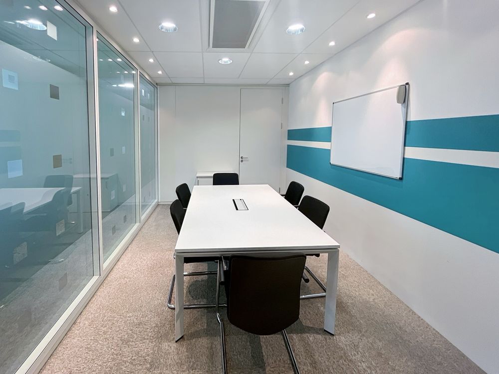 Acc&egrave;s tout inclus &agrave; des espaces de bureau professionnels pour 4 personnes &agrave; Nantes Euronantes Gare 1499 44000 Nantes