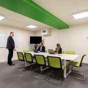 &nbsp;Trouvez un bureau d&eacute;di&eacute; pour vous mettre directement au travail &agrave; PARIS, Spaces Les Halles 205 75001 Paris