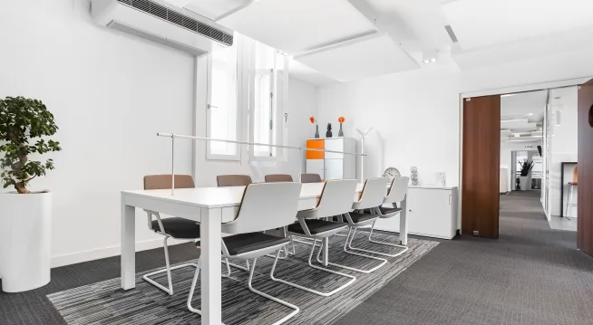Acc&egrave;s tout inclus aux espaces de coworking &agrave;  Bordeaux Gare de Bordeaux 219 33800 Bordeaux