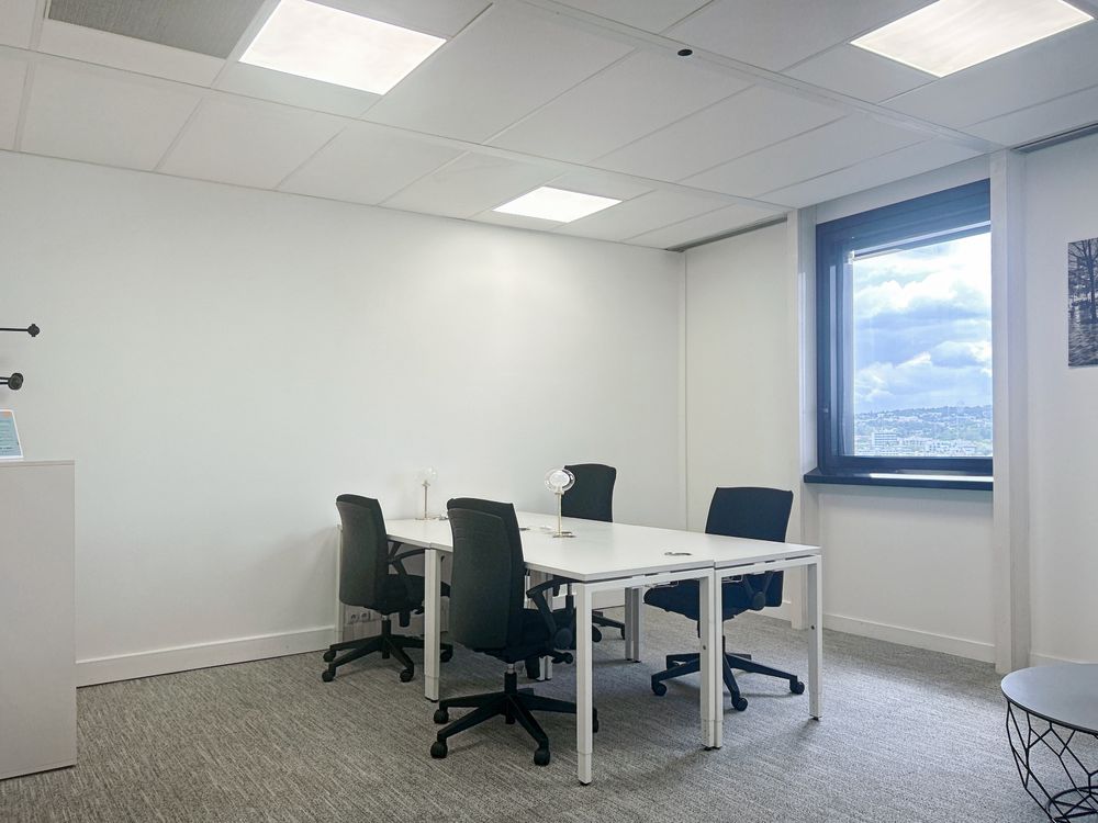 Acc&egrave;s tout inclus &agrave; des espaces de bureau professionnels pour 5 personnes  &agrave; Rueil Malmaison Plaine Gare 2285 92500 Rueil-malmaison