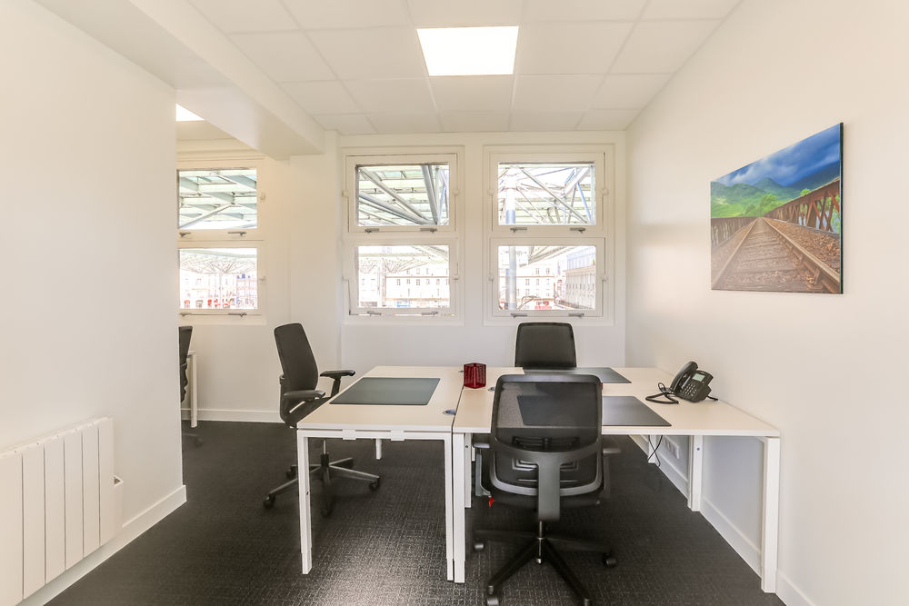 Espace de bureau tout compris pour vous-m&ecirc;me et votre &eacute;quipe &agrave; Amiens Station 1200 80000 Amiens